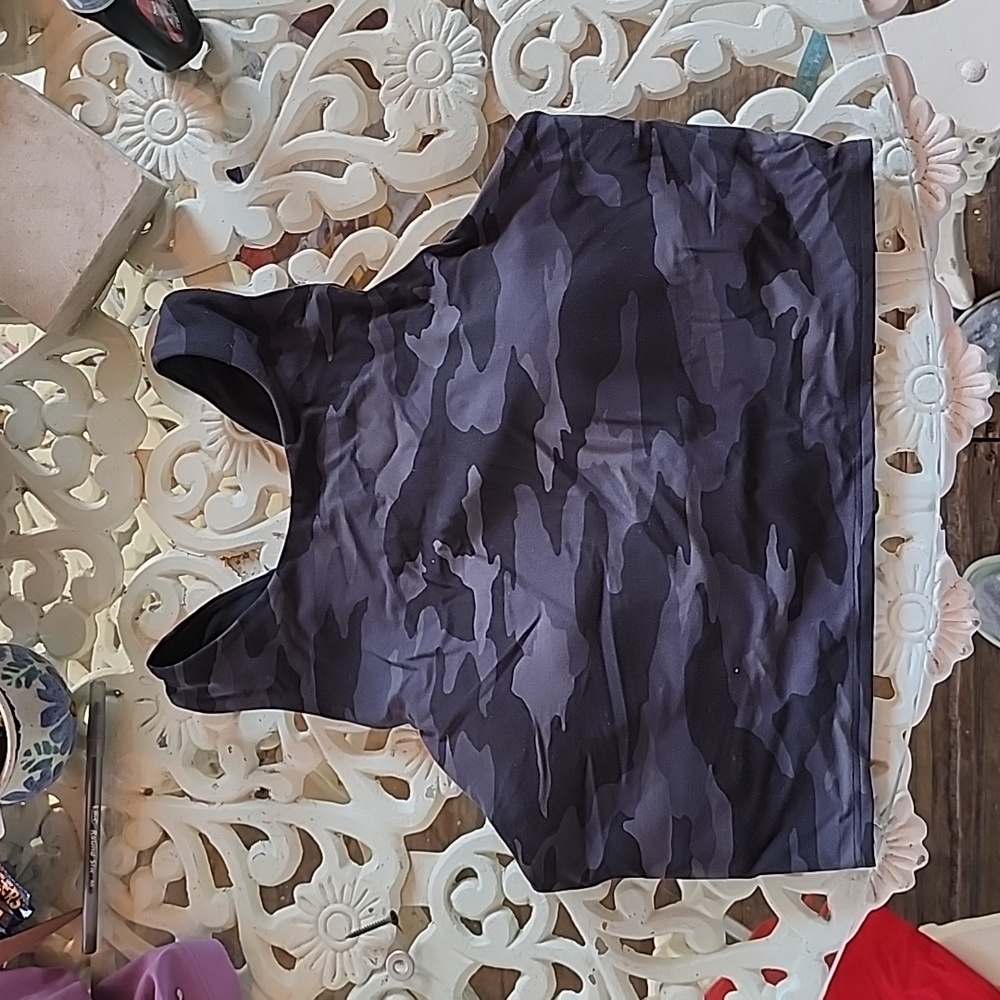 athleta black camo soft crop top. (conscious line?)